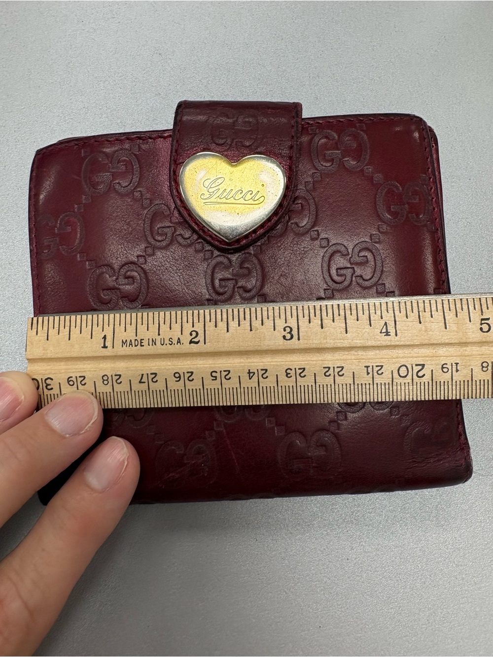 Gucci Burgundy Leather Wallet with Gold Heart Logo - Picture 11 of 11